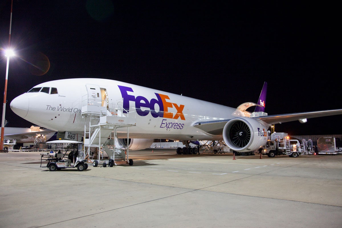 0417_fedexplanenow_1200-2 0417 Fedexplanenow 1200